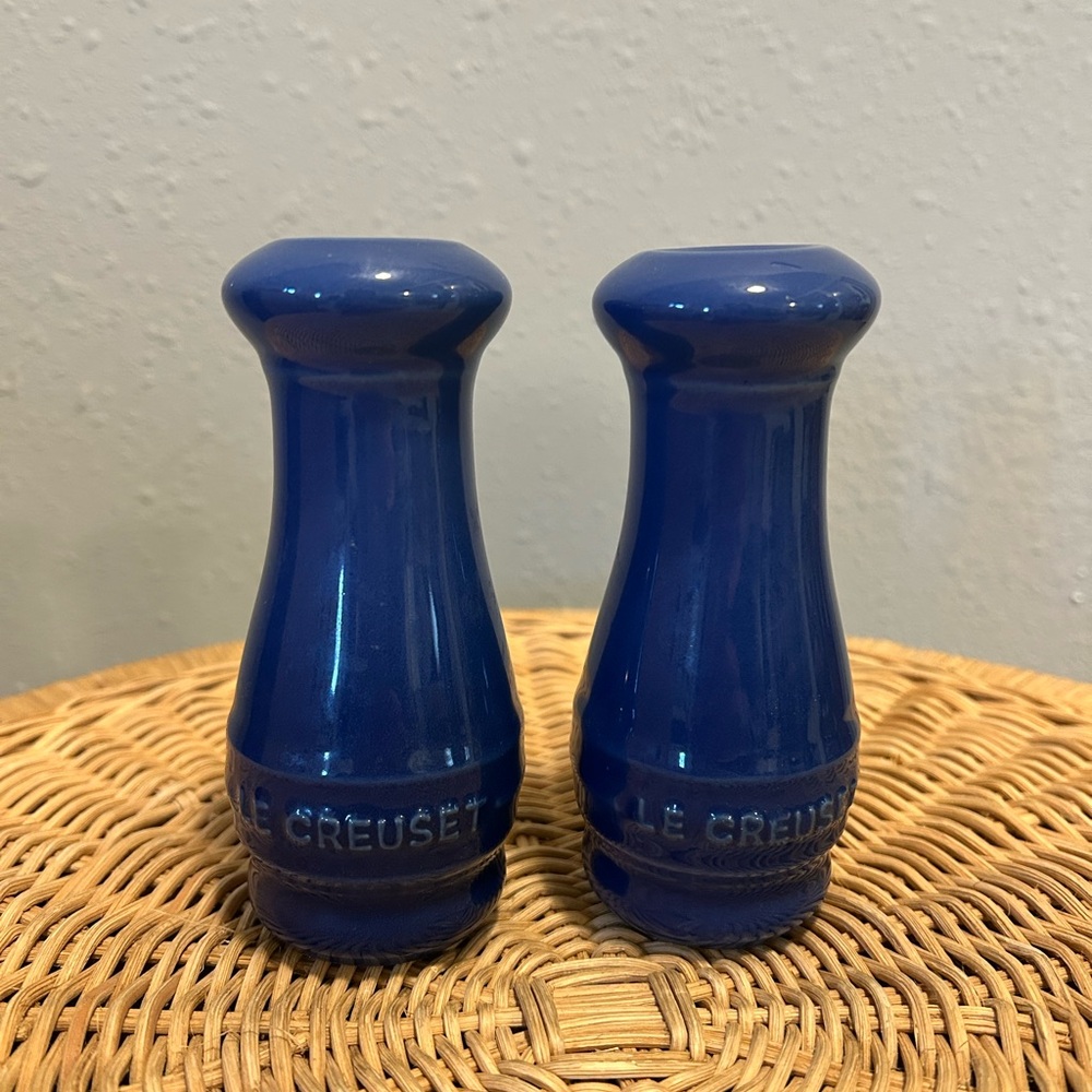 Le Creuset Deep Blue Ceramic Salt & Pepper Set